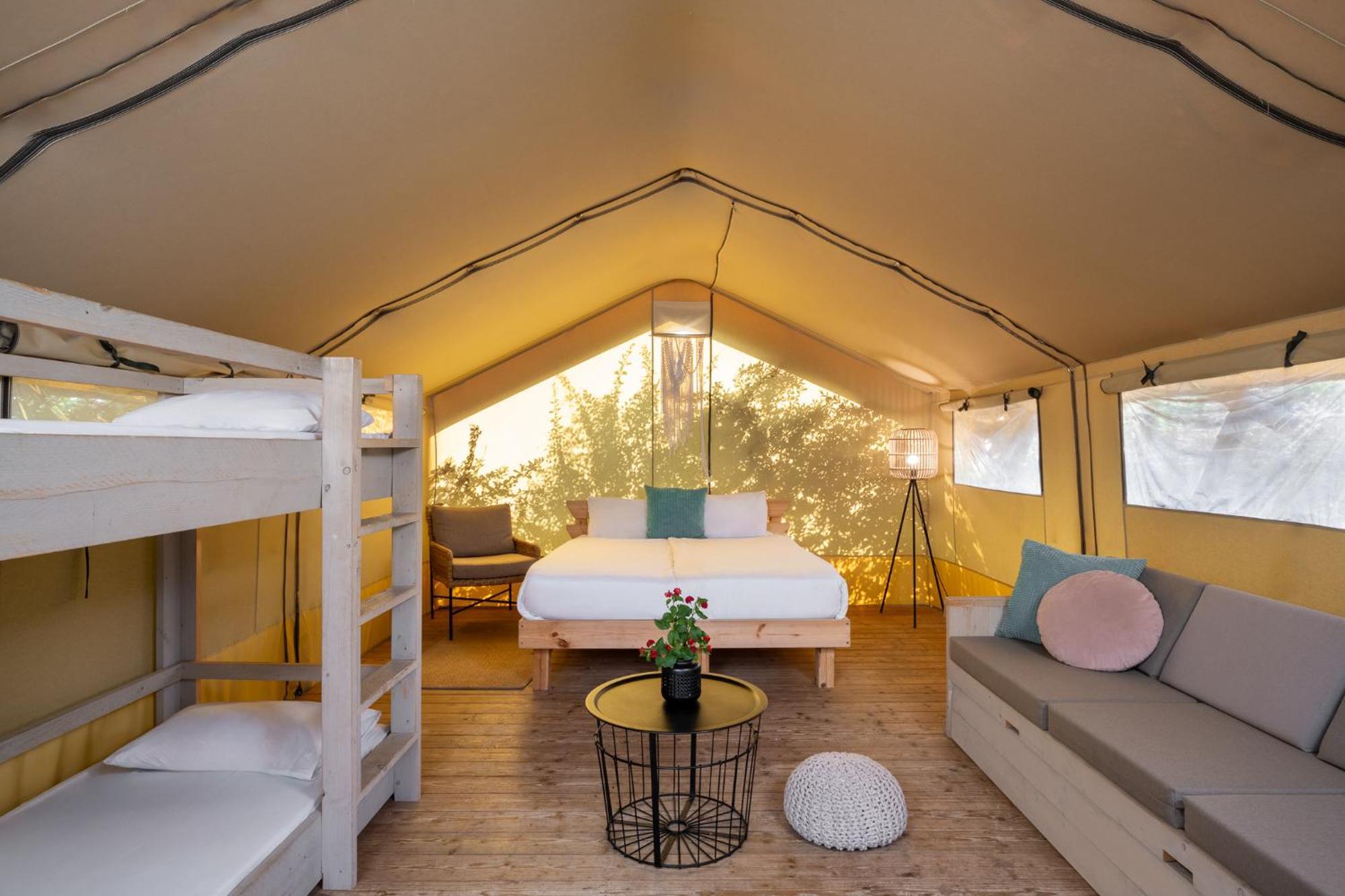 ホテル Layla Glamping ニル・ダウィド エクステリア 写真