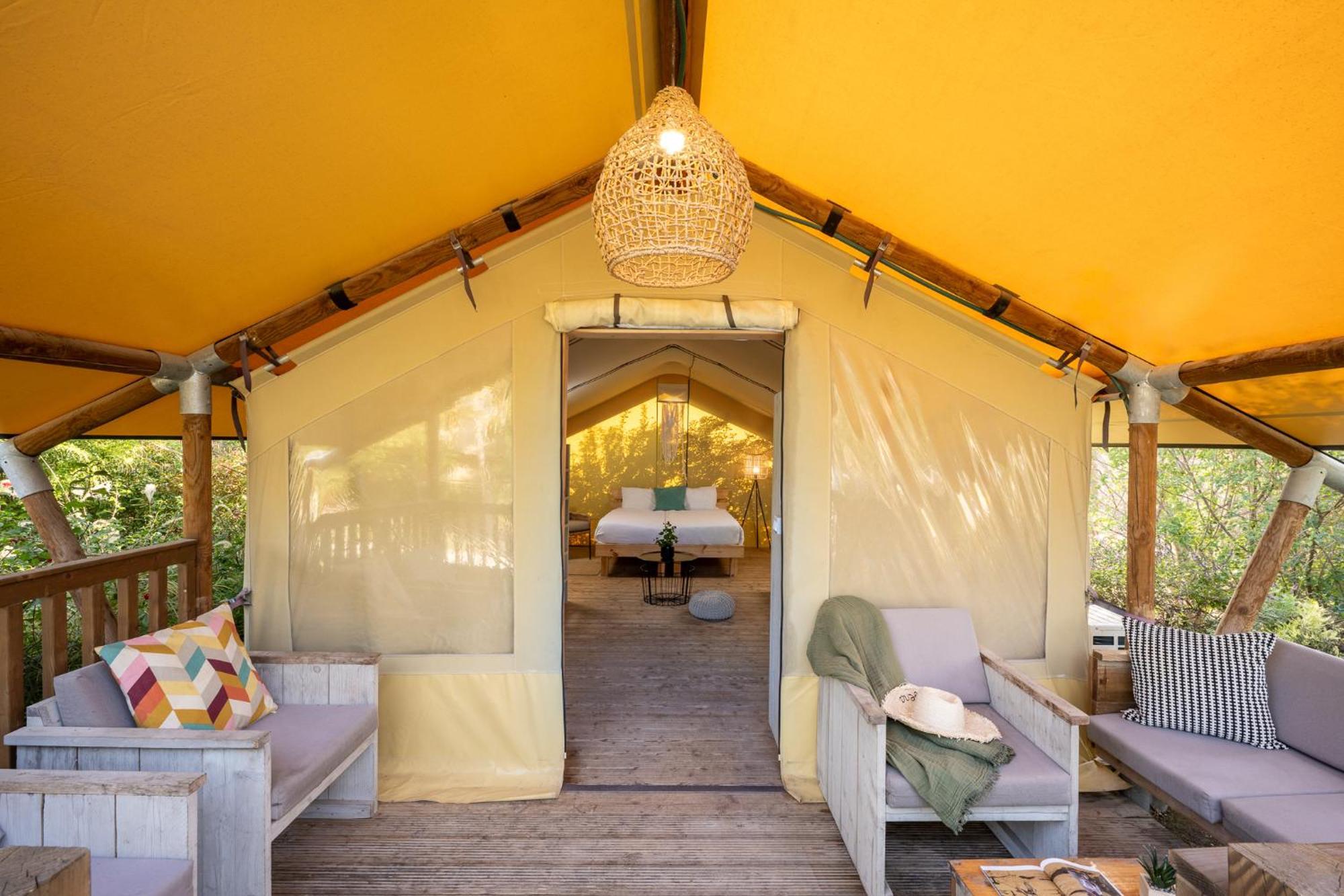 ホテル Layla Glamping ニル・ダウィド エクステリア 写真